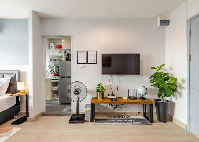 Perfect 1br At Mrt Bangson By Orn Apartment Bangkok