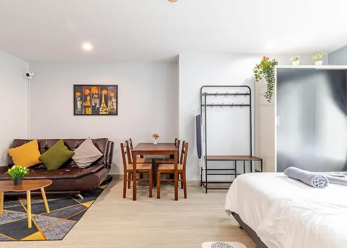 Perfect 1br At Mrt Bangson By Orn Apartment *